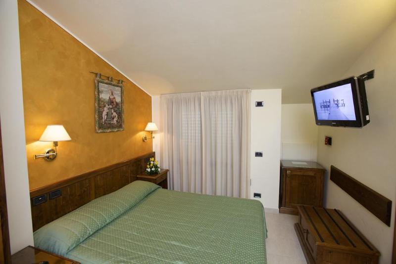 Campiglione Hotel Ассізі Екстер'єр фото