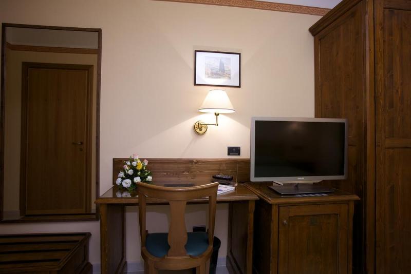 Campiglione Hotel Ассізі Екстер'єр фото