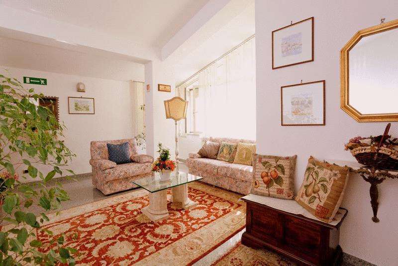Campiglione Hotel Ассізі Екстер'єр фото